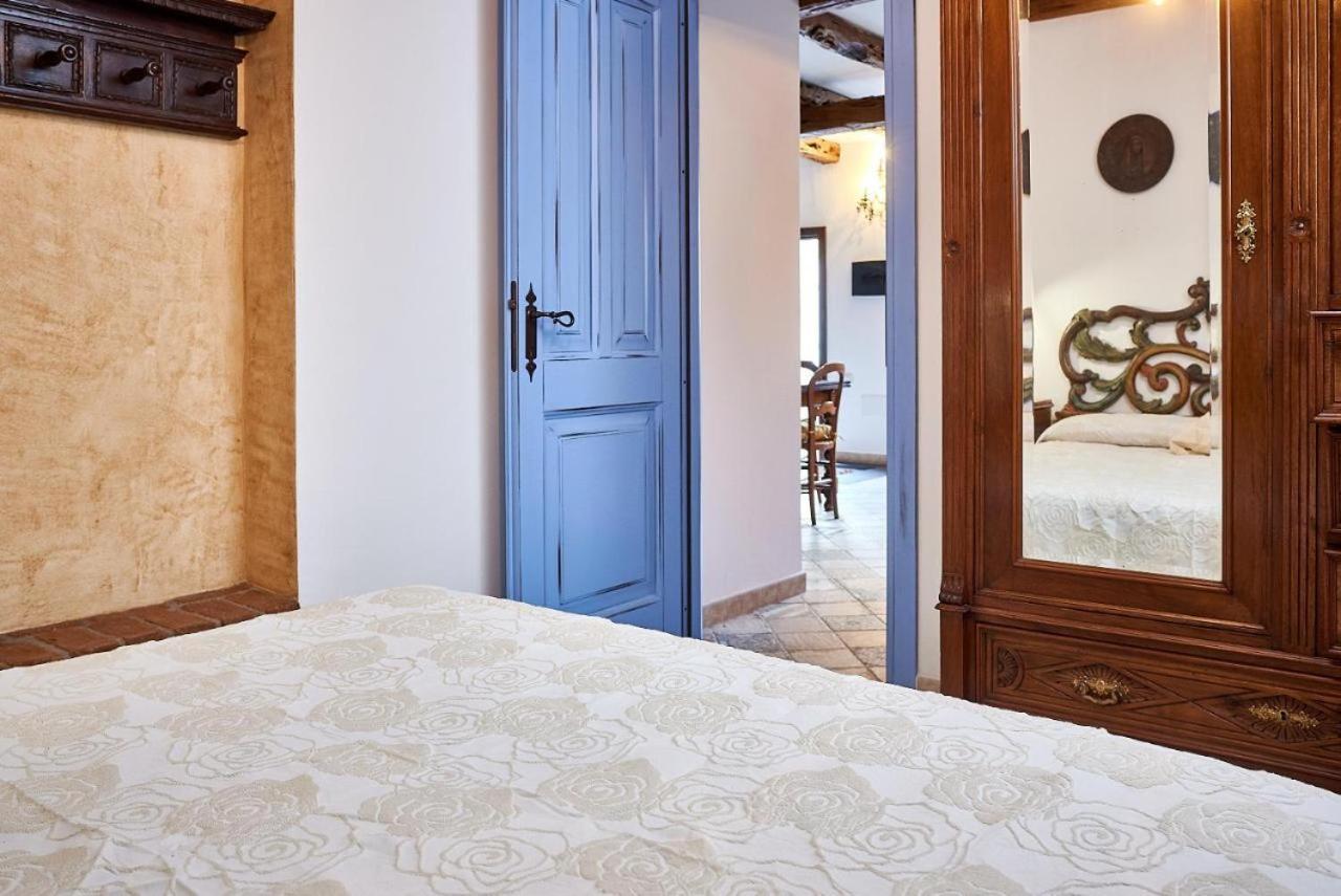 La Casa Del Balivo Hotell Dorgali Rum bild