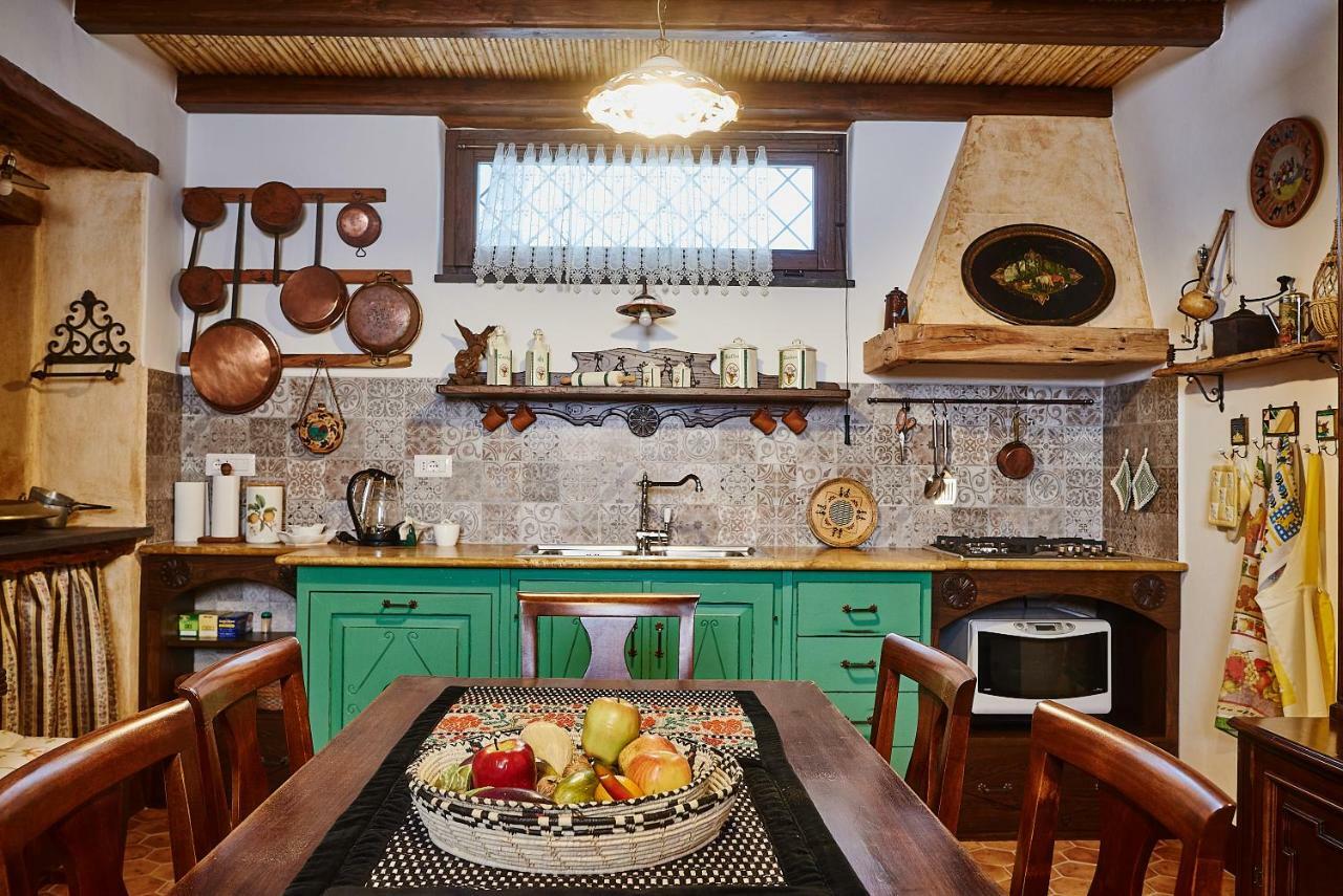 La Casa Del Balivo Hotell Dorgali Exteriör bild